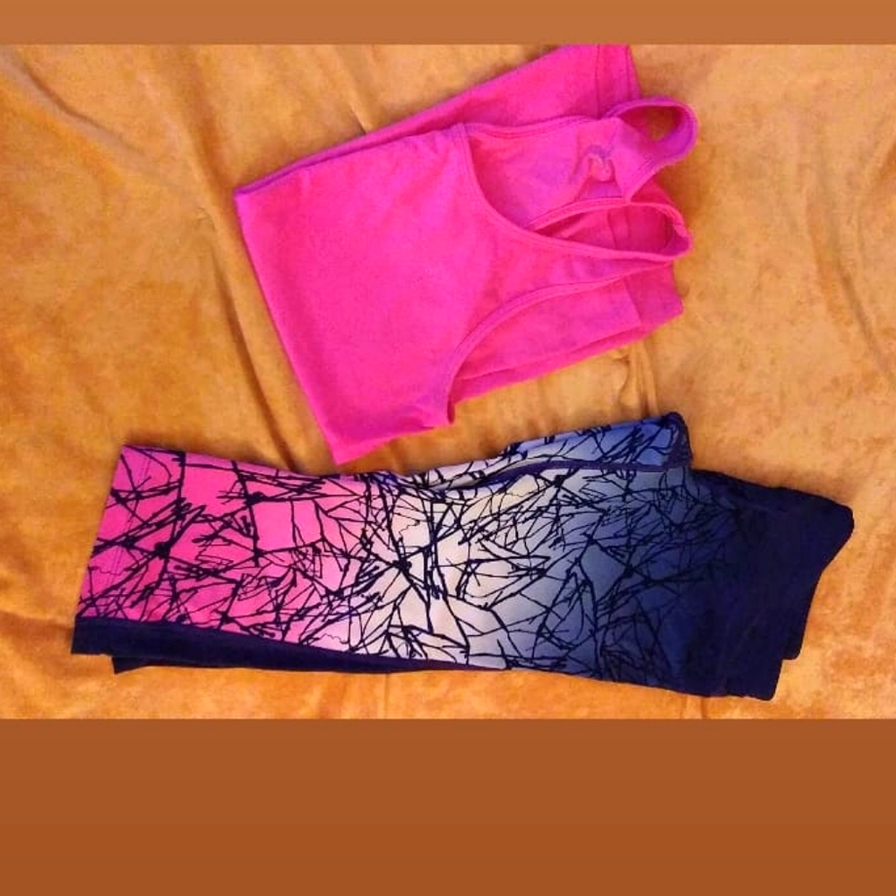 Active Wear/Top & Bottom